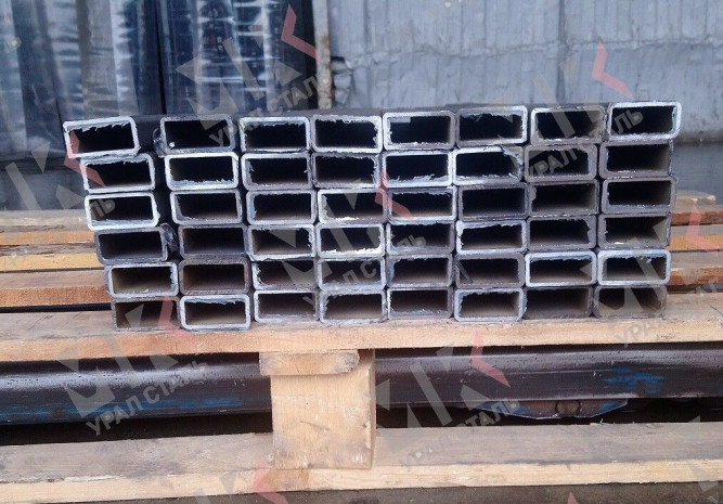 Труба профильная 180х80х5 сталь 09Г2С ГОСТ 30245-2003 в Омске