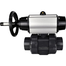 Кран шаровой BV4242E-FP-GRM-ISO Дн15 Ру10 полнопроходной, корпус - НПВХ, шар - НПВХ, уплотнение - EPDM, с пневмоприводом PA-DA-105-1 двойного действия со штурвалом