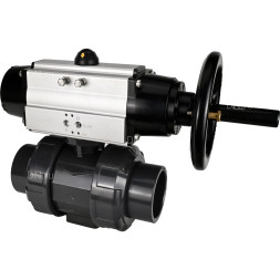 Кран шаровой BV4242E-FP-GRM-ISO Дн80 Ру10 полнопроходной, корпус - НПВХ, шар - НПВХ, уплотнение - EPDM, с пневмоприводом PA-DA-105-1 двойного действия со штурвалом